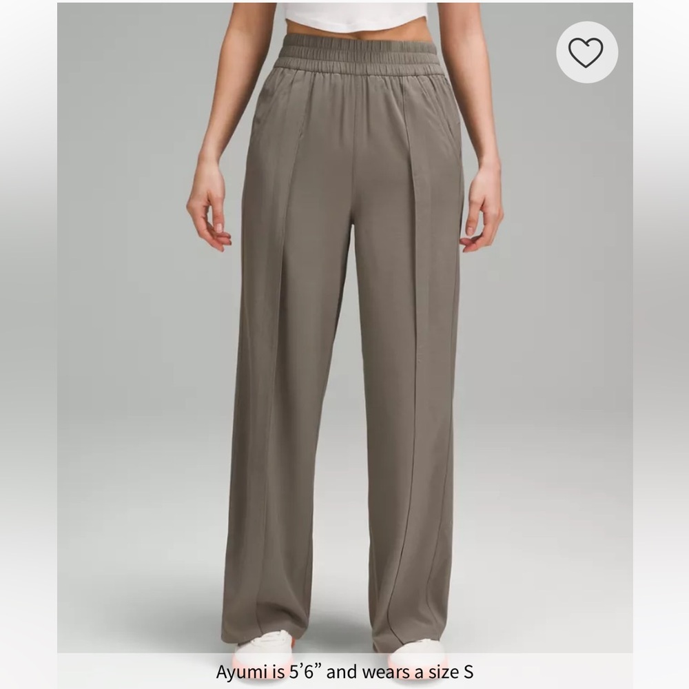 NWT Lululemon Athletica Front-Pleat High-Rise Wide-Leg Pants ✨Asia Fit✨